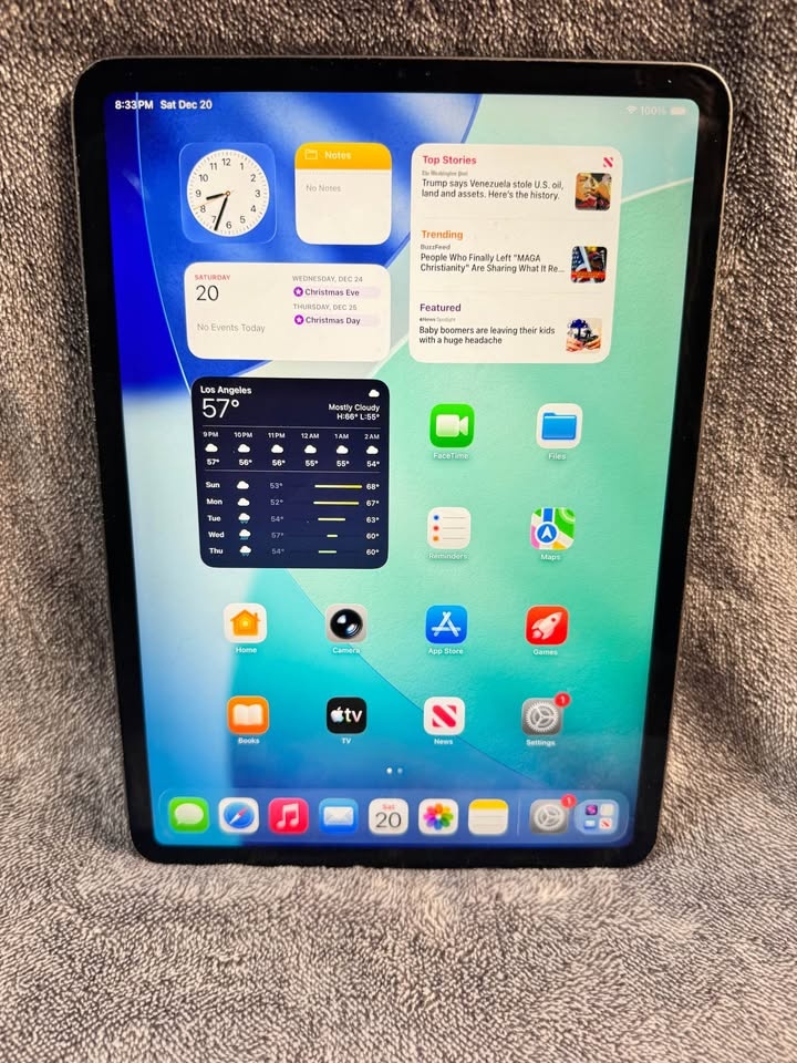 100% Battery! iPad Pro 11inch 2nd Generation 128GB - photo 2