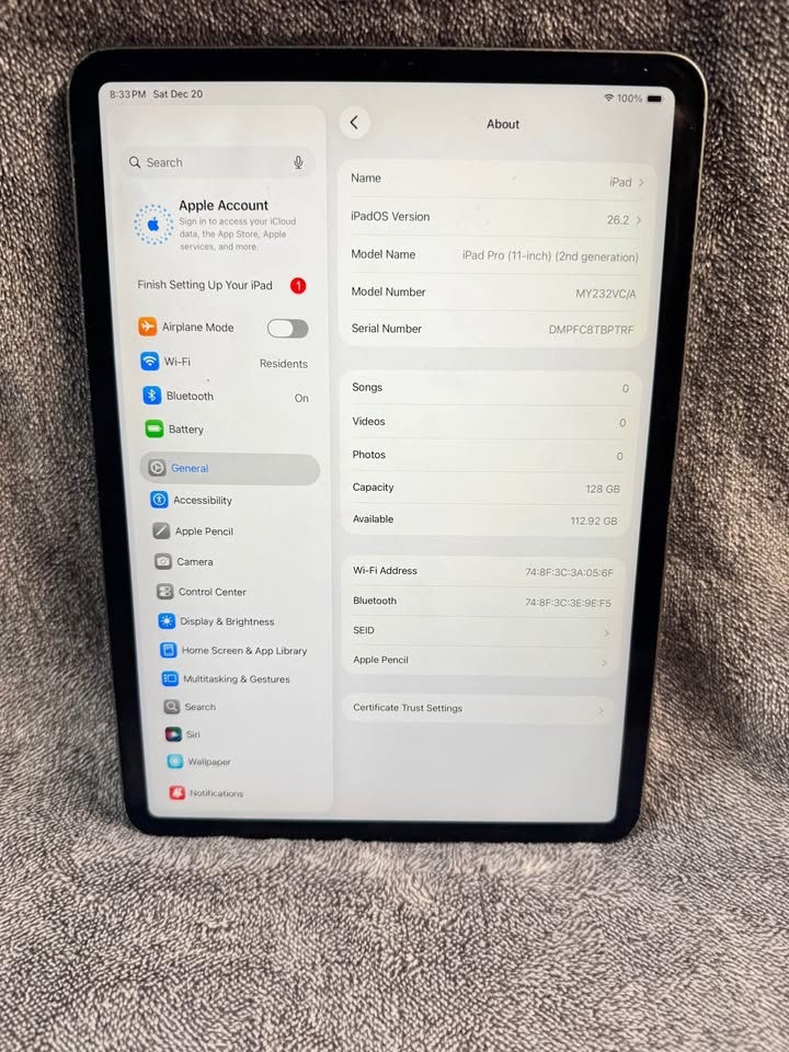 100% Battery! iPad Pro 11inch 2nd Generation 128GB - photo 3