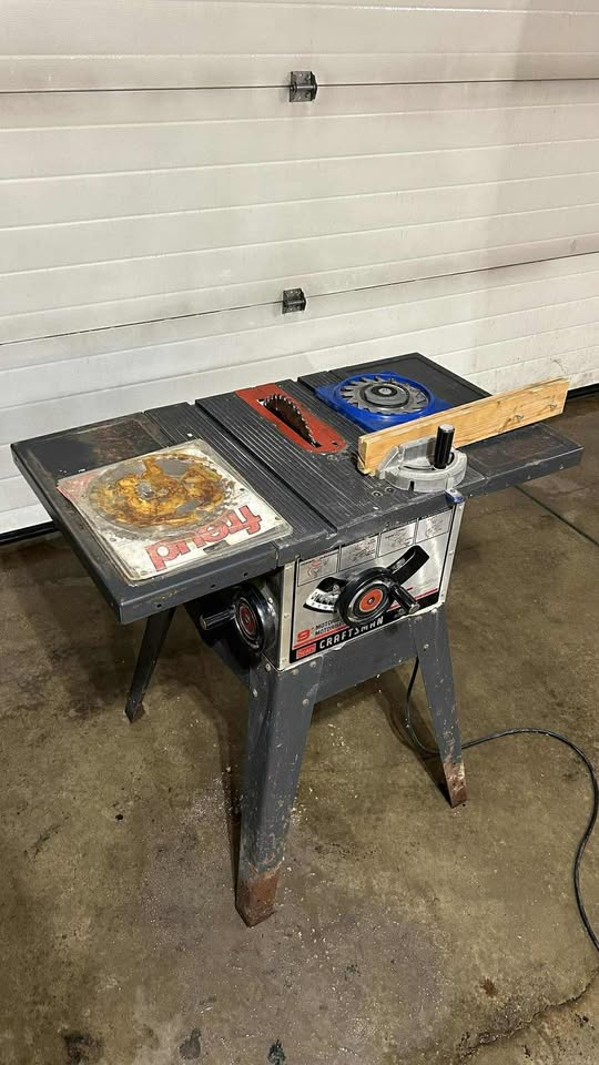Craftsman 113 9" Table Saw (No Fence) - photo 4