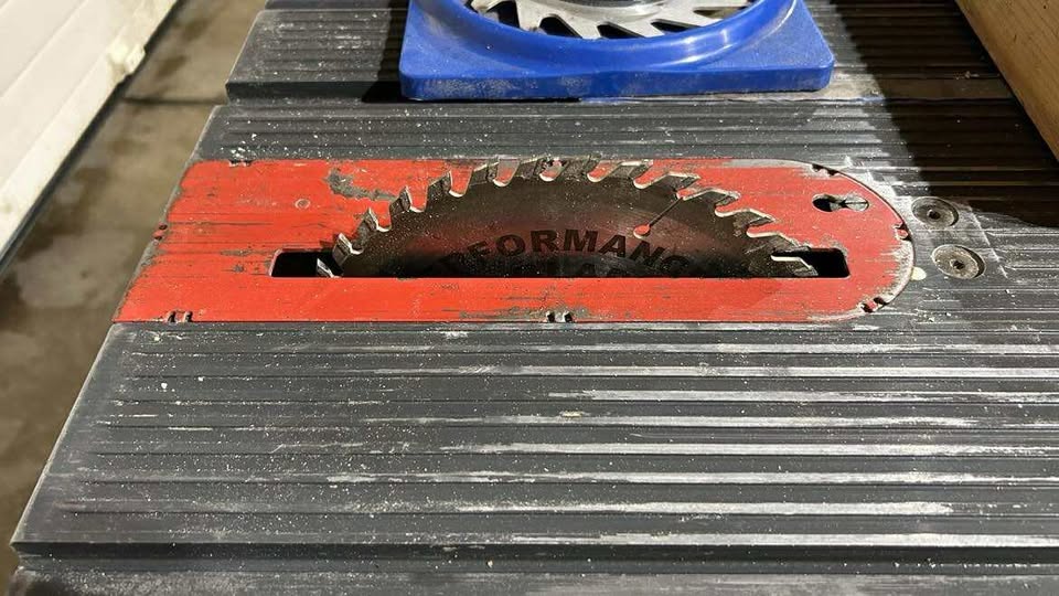Craftsman 113 9" Table Saw (No Fence) - photo 5