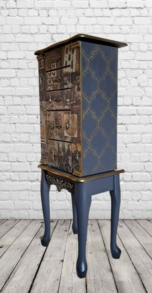 Refurbished jewelry armoire/stand - photo 2