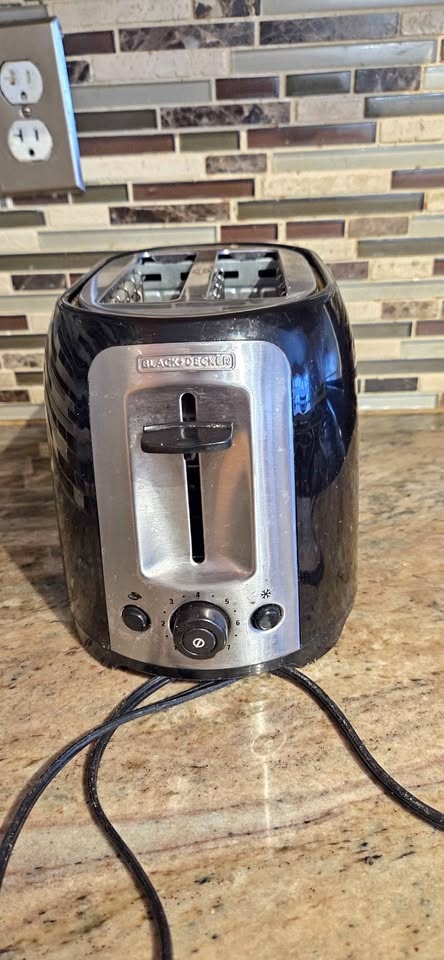 Black and Decker Toaster