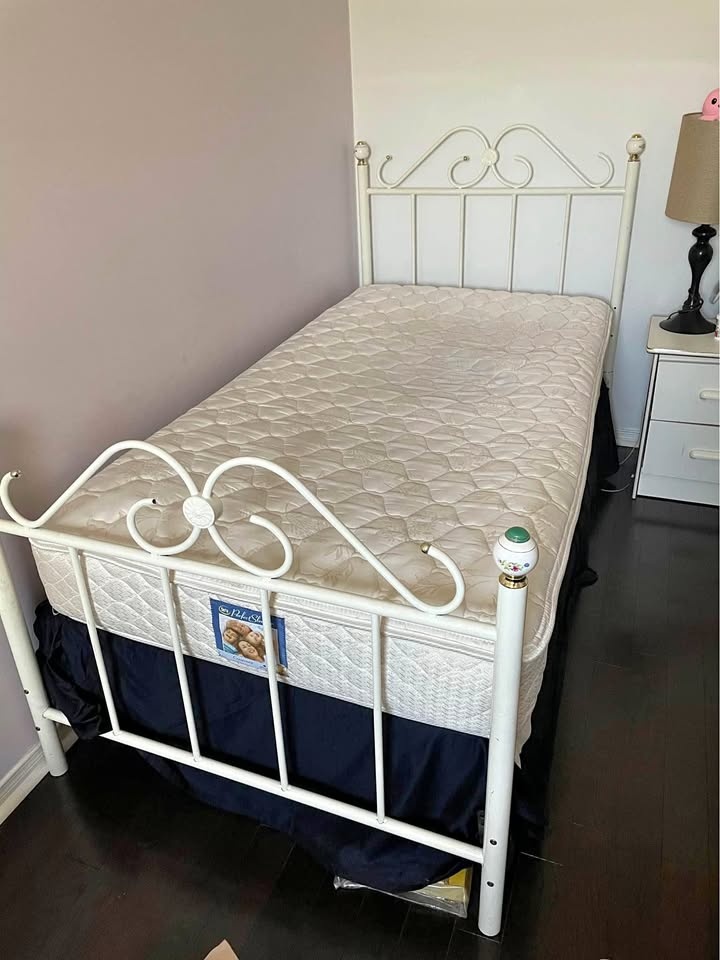 Twin sized bed