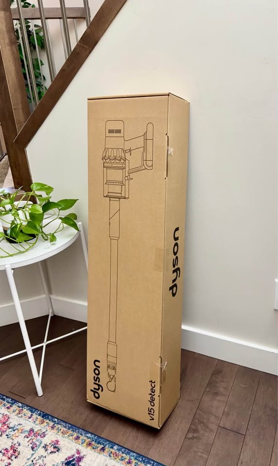 NEW Dyson V15 Detect Plus - Brand New Sealed In Box - Never Open - photo 3