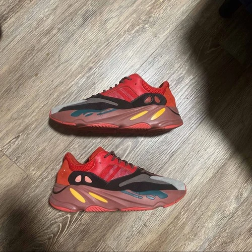 Men’s adidas Yeezy Boost 700 Hi-Res Red Size 13 - photo 3
