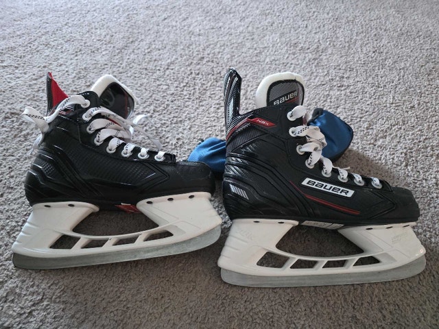 Bauer skates with blade protector - photo 4