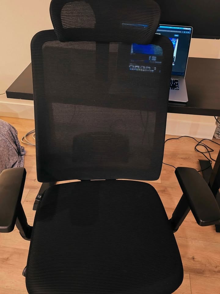 Ergonomic Mesh Office Chair with height adjustable - photo 2