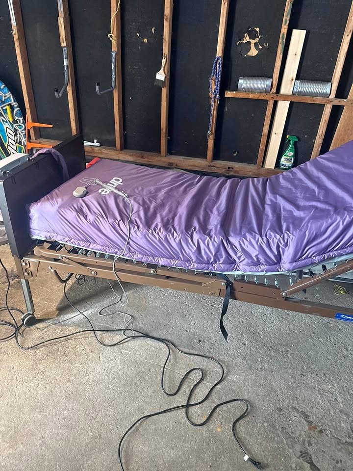 Fully Adjustable Bed with Air Mattress with Pump