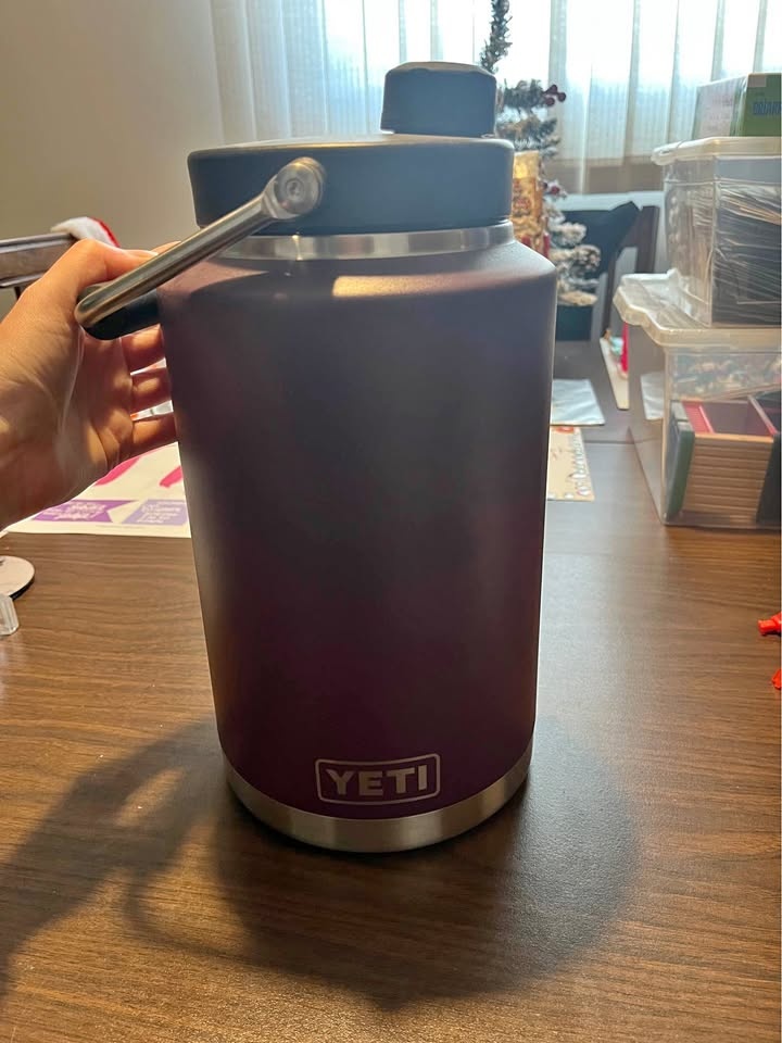 Yeti Rambler - Purple