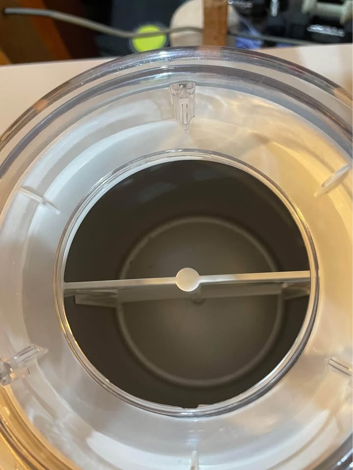 Hamilton beach ice cream maker - photo 3