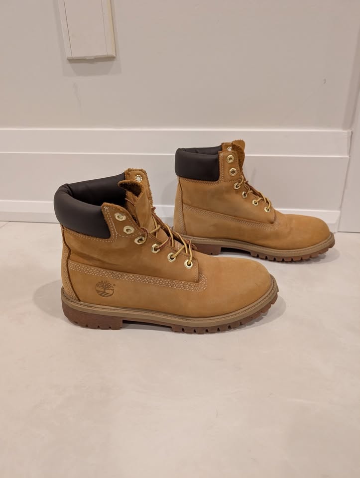 Timberland Kids' Premium 6 Inch Waterproof Boots size 6 - photo 5