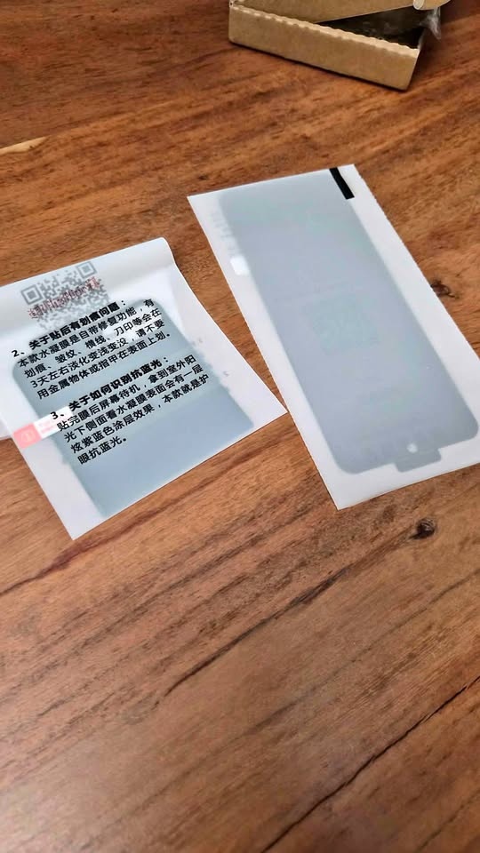 Samsung Z Flip 6 Cases and Screen Protectors