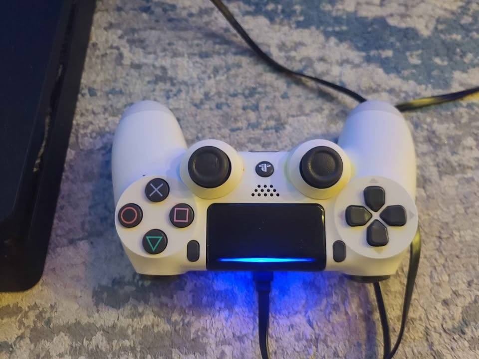 🇨🇦 PS4 - Play Station 4 🎄🎁 - photo 2