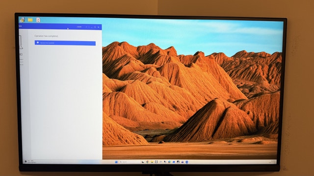 Samsung 27” Odyssey G5 Gaming Monitor (R14LN) - photo 3