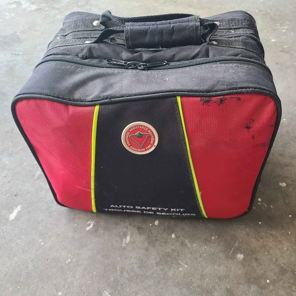 Car emergency kit - photo 2