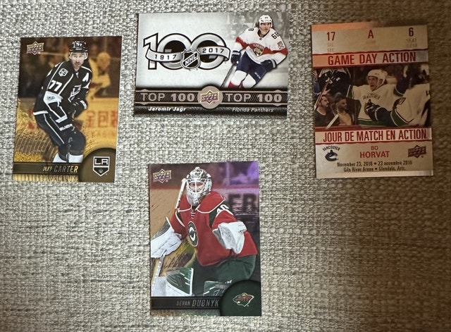 4 Tim Hortons cards 2017-2018