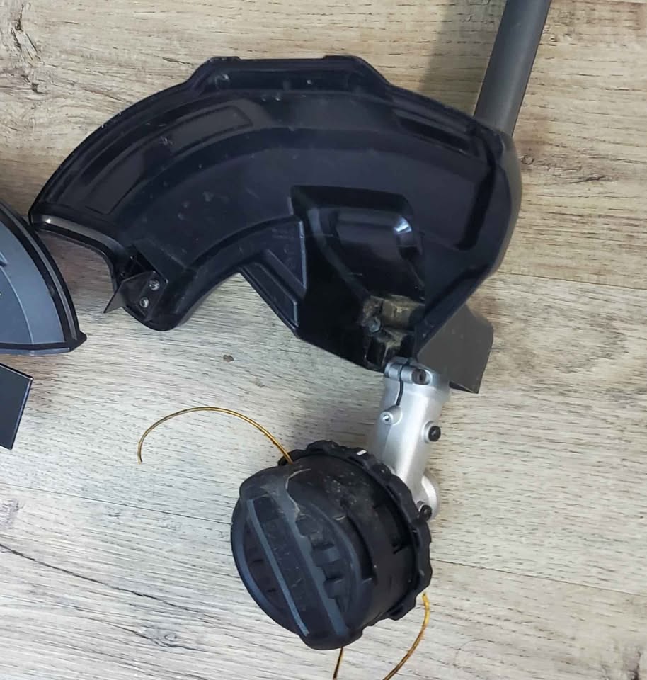 DEWALT 60v Attachment String Trimmer - photo 3