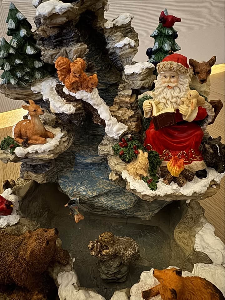 Traditions Decorative Table Top Fountain Christmas Santa - photo 5