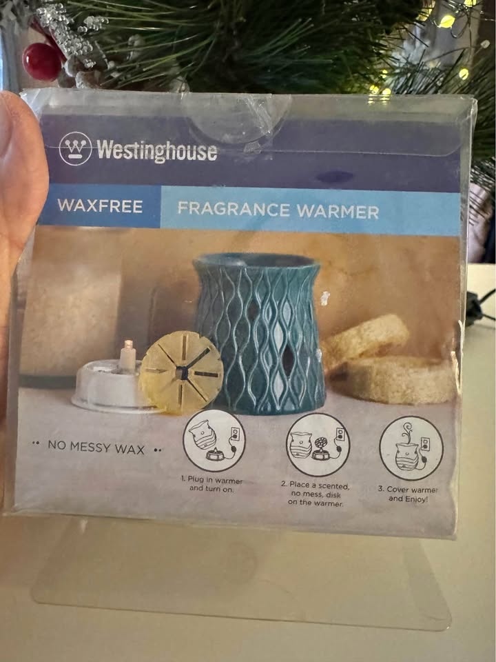 Wax free fragrance warmer