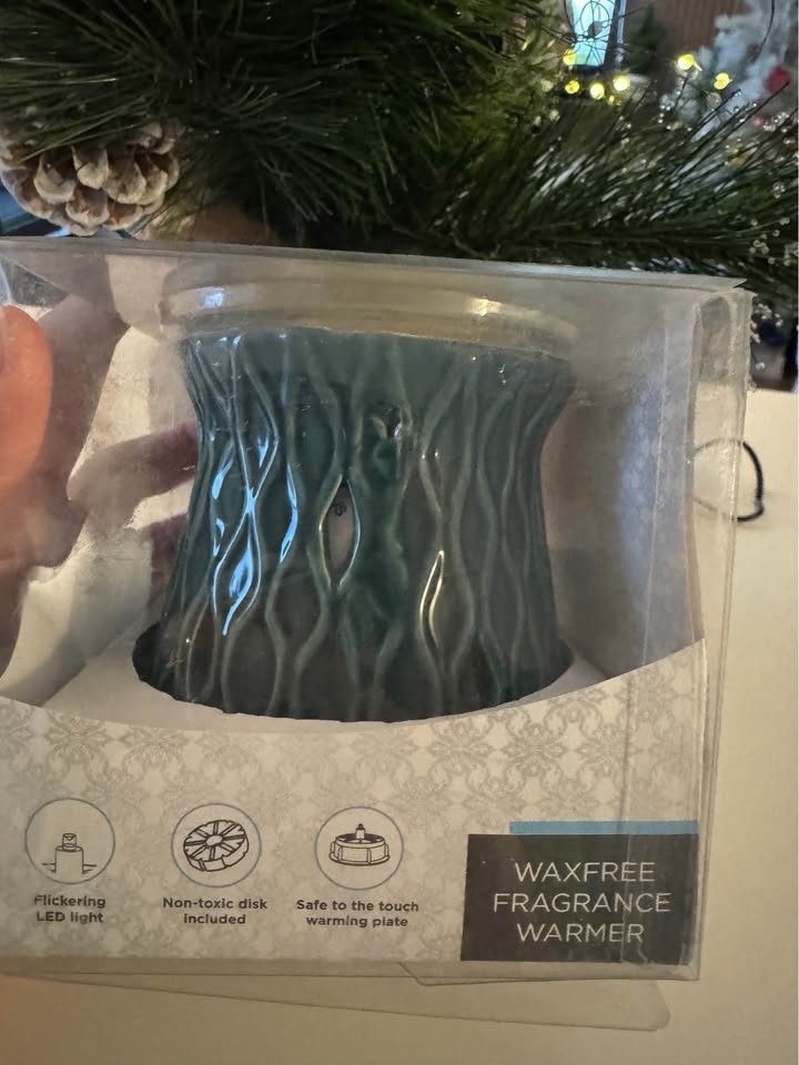 Wax free fragrance warmer - photo 2