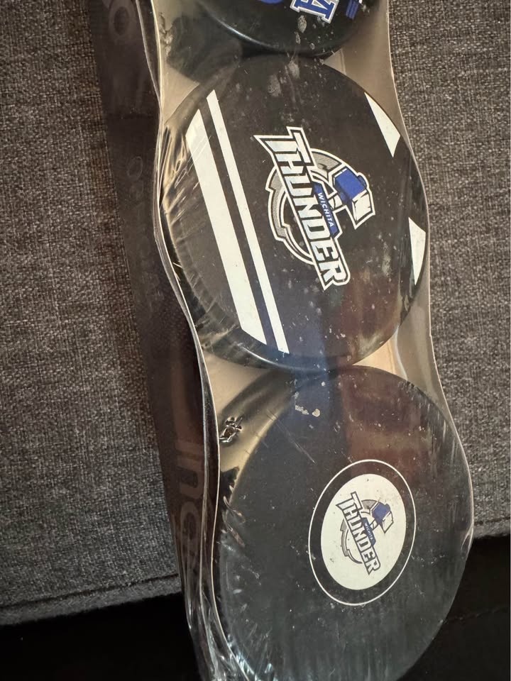 Wichita Thunder Hockey Pucks 4 pack - photo 3