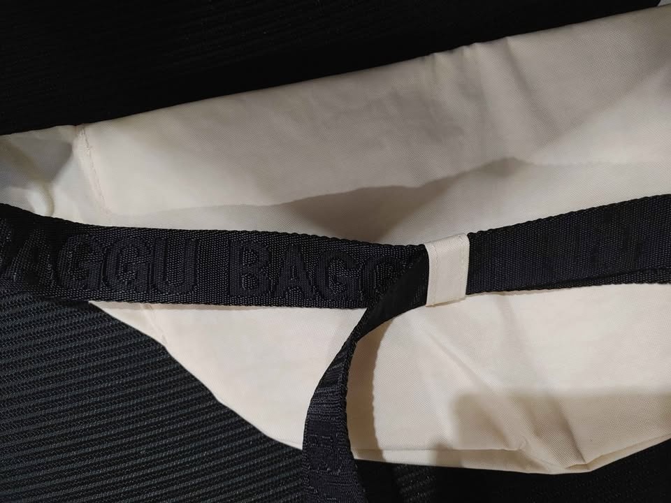 BAGGU Crescent Fanny Pack - Brand New - photo 2