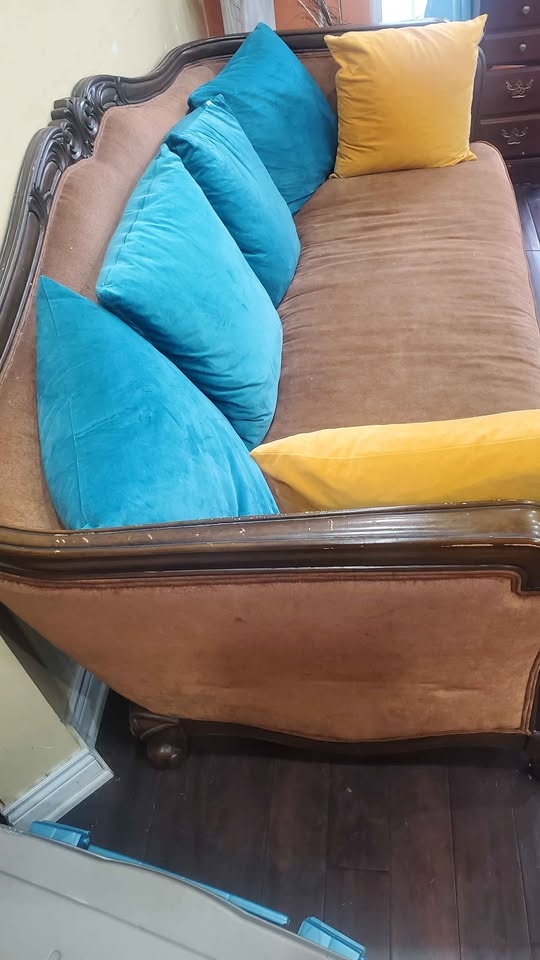 Large 2 and 3 seater sofas - photo 3