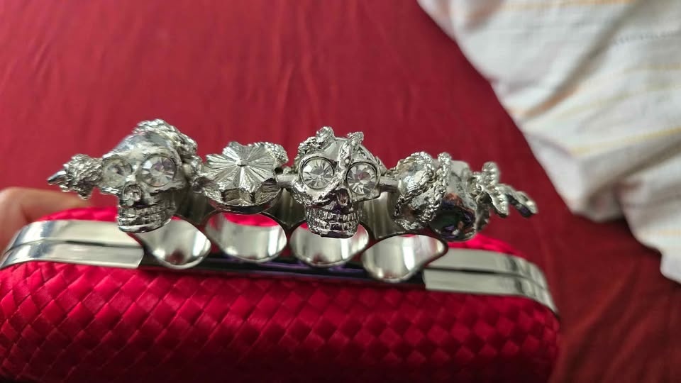 Knuckles Clutch - photo 2