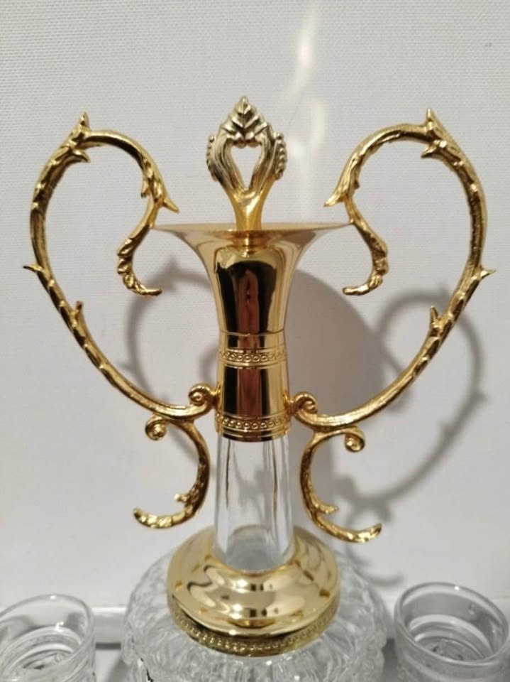 Crystal Liquor Decanter Set with 4 matching shot glasses - photo 2