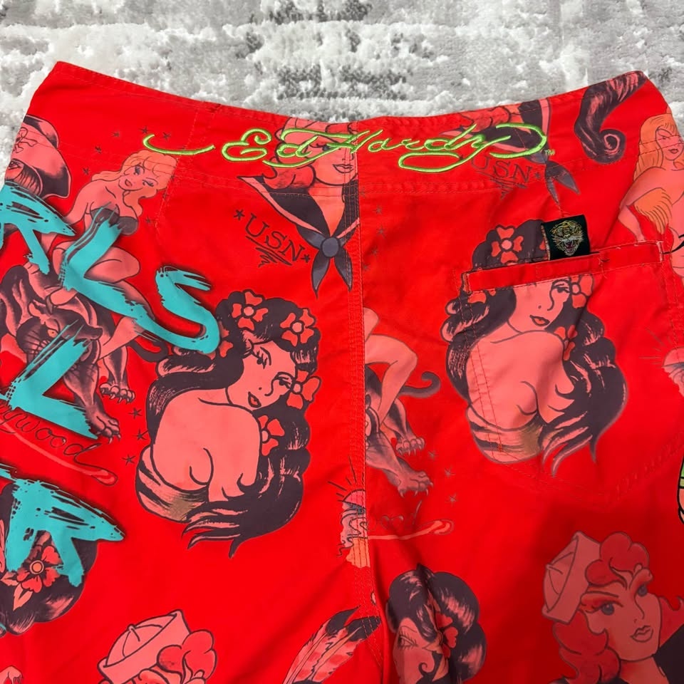 ED HARDY SURF OR DIE GIRLS OVER THE WORLD BOARD SHORTS - photo 3