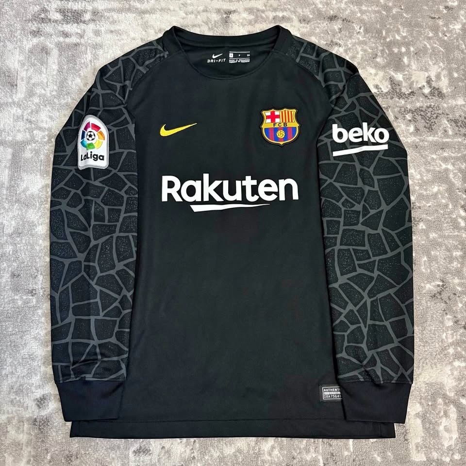 BARCELONA GOALKEEPER JERSEY
