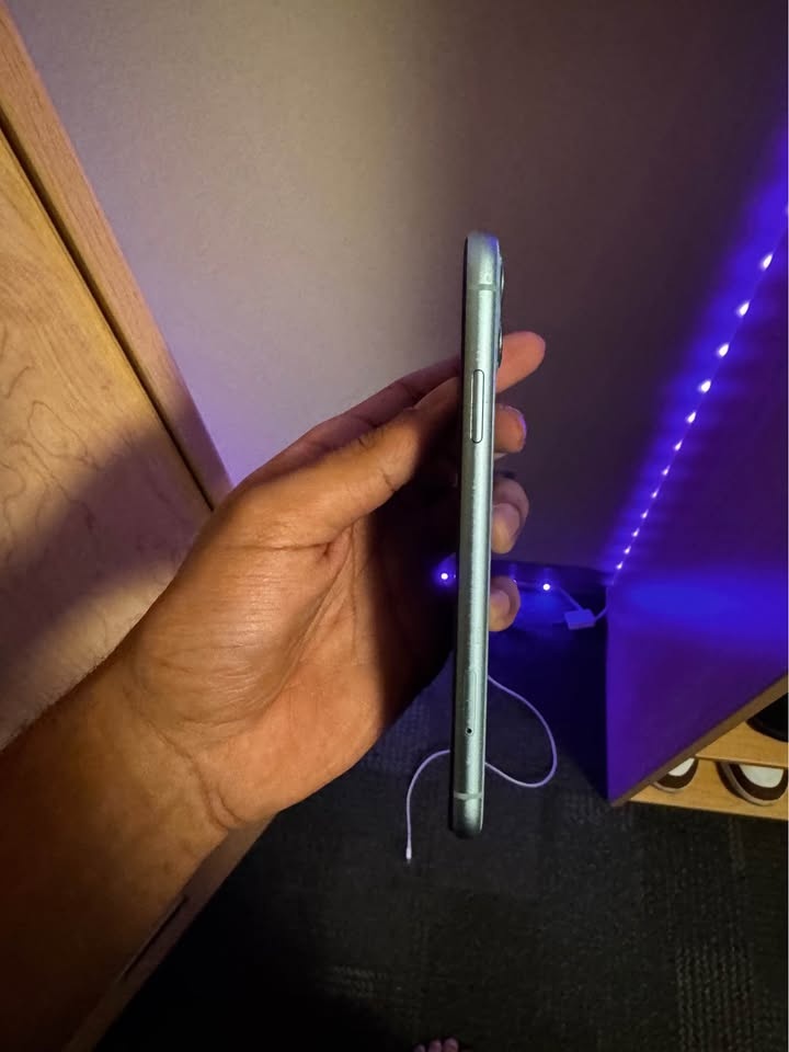 IPHONE 11 MINT GREEN - photo 3