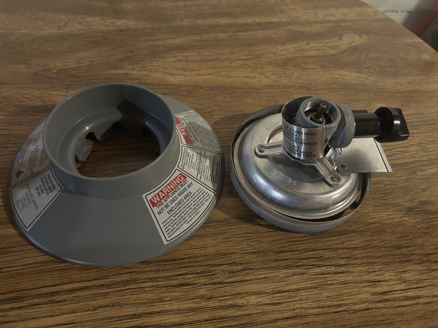 Coleman Propane Stove - photo 2