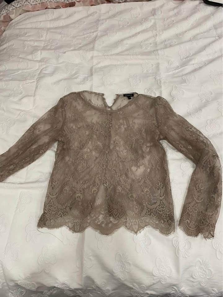 DYNAMITE Sheer Lace Top - photo 2