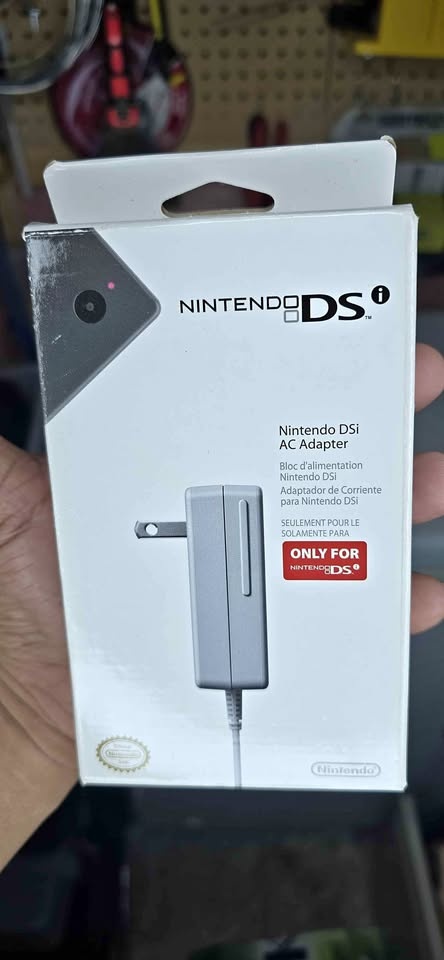 Nintendo DSI AC Adapter Plug Wall Charger