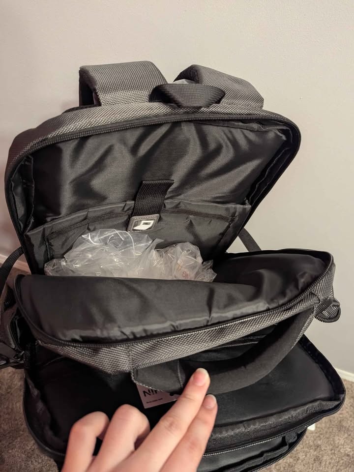 ✈️ (NEW) CARRY-ON + BACKPACK MATCHING SET! - photo 2