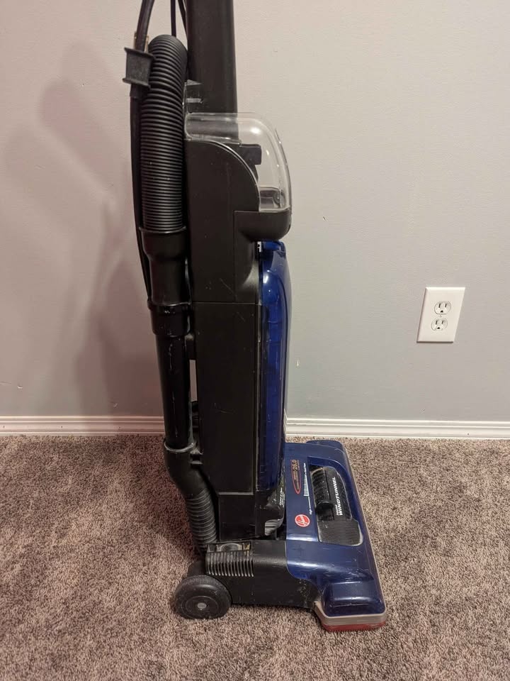 Hoover WindTunnel Supreme Vacuum – Used Like New, Very Clean – $ - photo 5