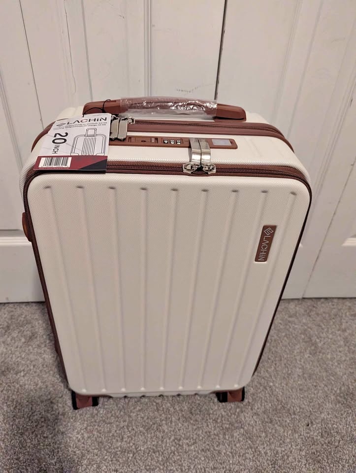 Selling premium quality medium 24 Check-in and 20 inch carry-on