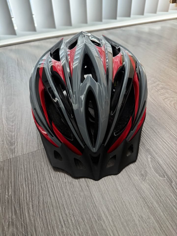 CCM bike helmet - photo 3