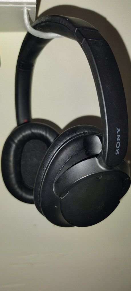 Sony WH-CH720N Noise Cancelling Bluetooth Headphones - photo 5