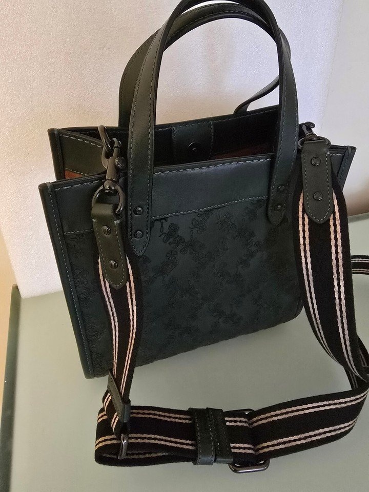 Coach Field Tote 22 Horse & Carriage Amazon Green - photo 2