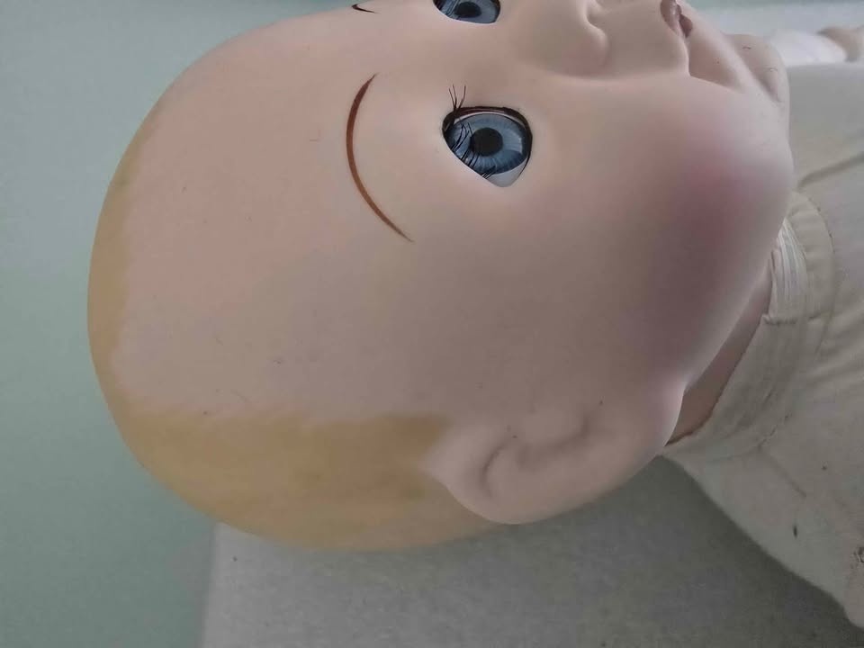 Seymour Mann porcelain baby doll 1980s - photo 2