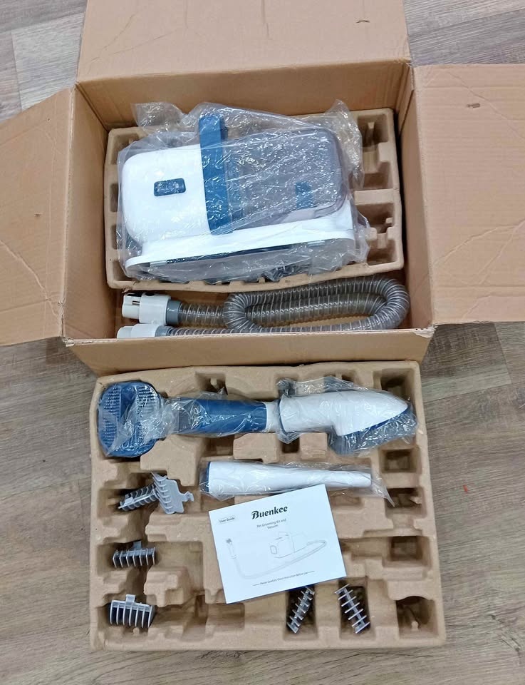 buenkee Dog Grooming Kit with Pet Vacuum