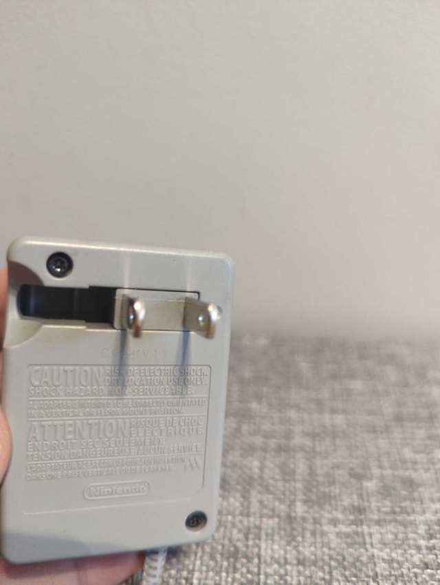 Nintendo DSi Charger - photo 2