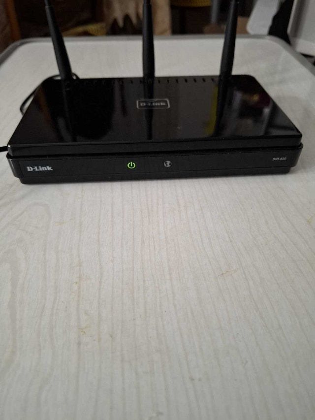 D-Link wireless router N750 Dual Band - photo 3