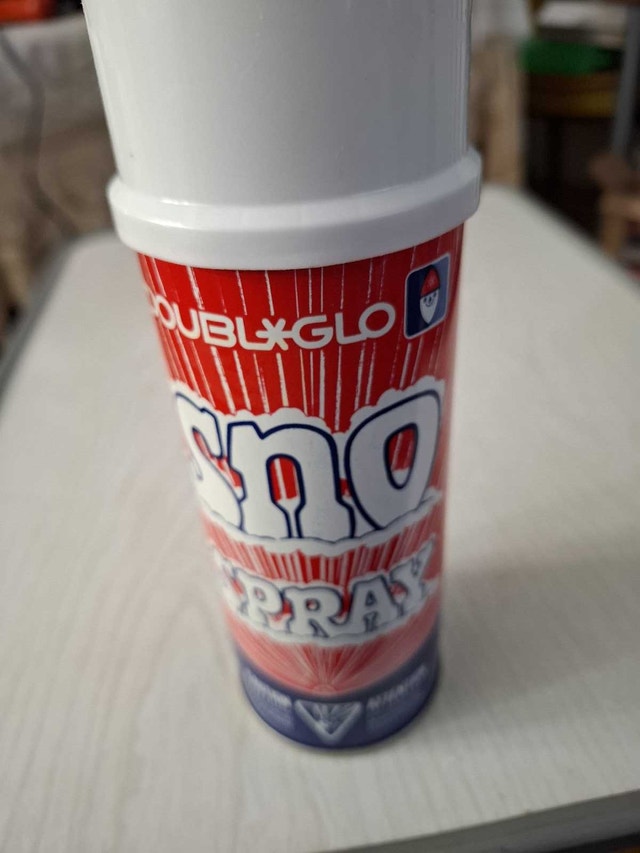 Snow spray