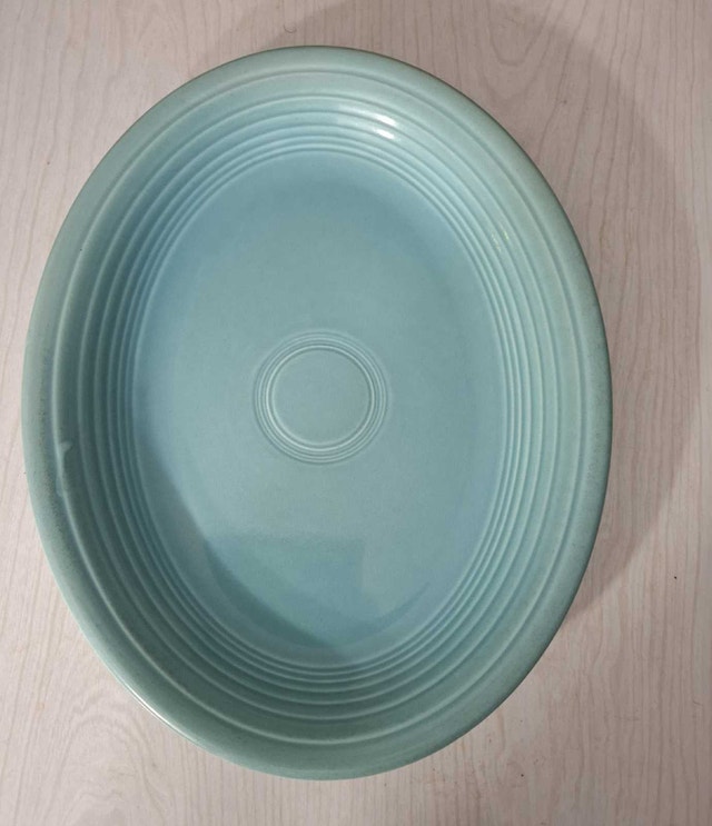 12.5 inch stoneware serving dish