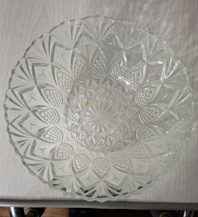 Eight inch Crystal salad mixer