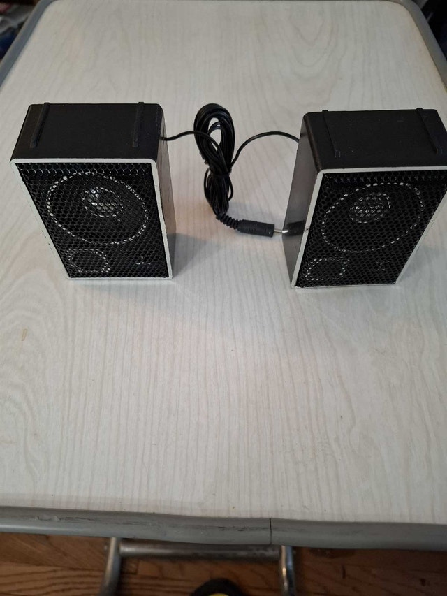 Small stereo speakers - photo 2