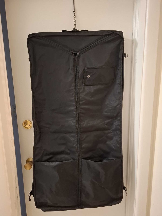 TRAVEL LUGGAGE